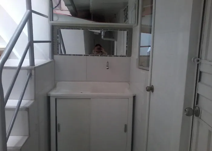 Casa Autonoma Pensión 2*